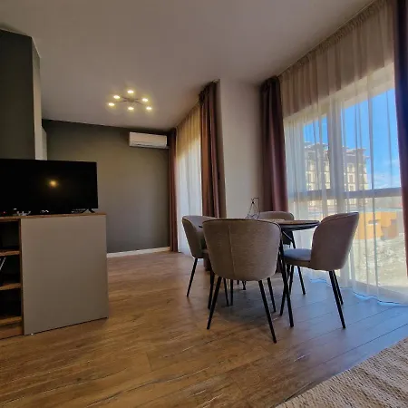 דירה Cozy In With Free Parking By Flat Mаnager בנסקו
